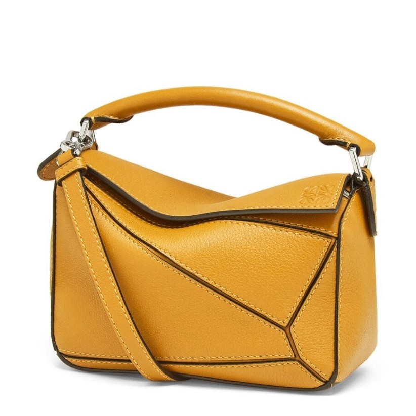L0ew* puzzle mini bag in avocado green calfskin