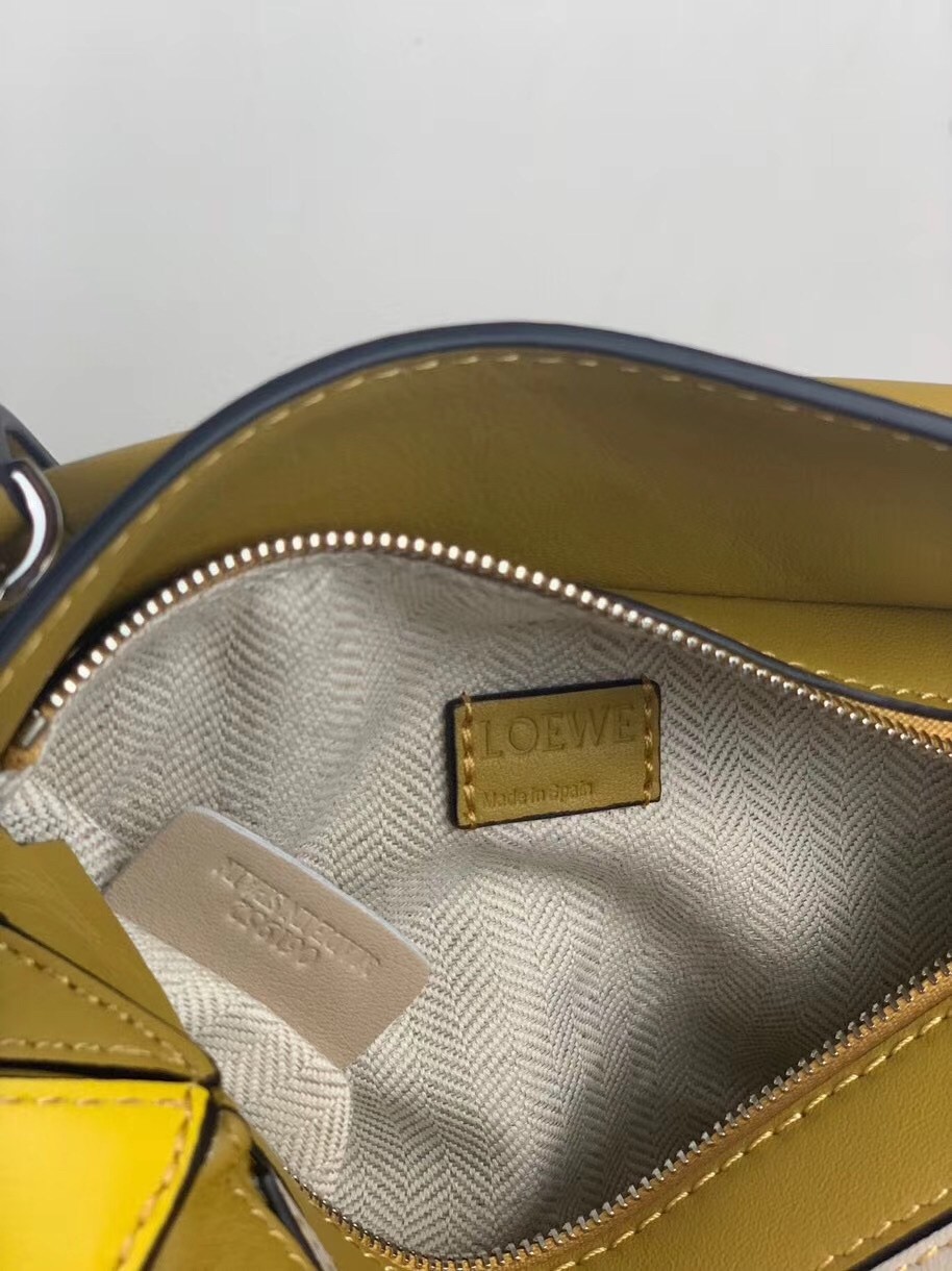 L0ew* mini puzzle bag in ochre/white/yellow calfskin