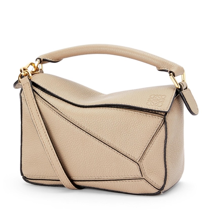 L0ew* puzzle mini bag in sandy grained calfskin