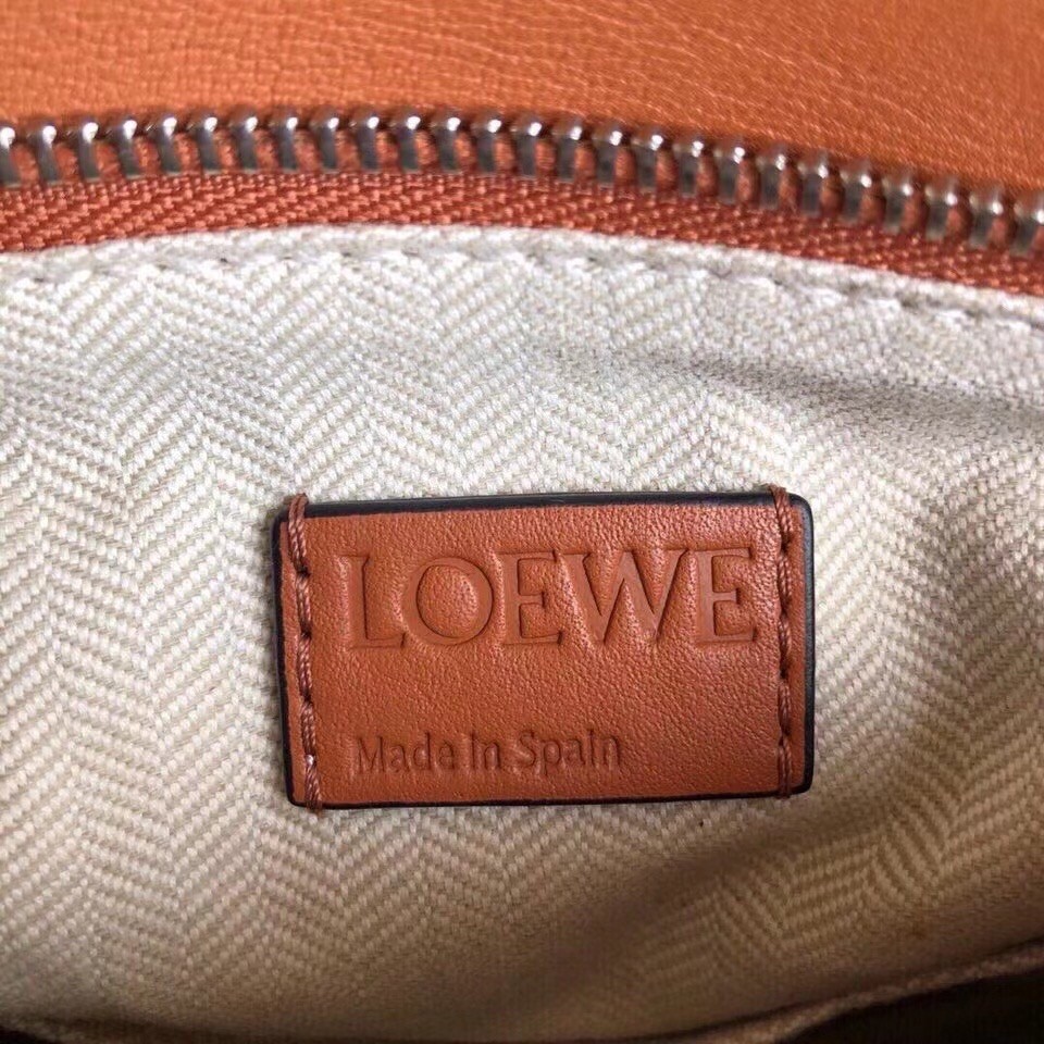 L0ew* small puzzle bag in brown calfskin leather