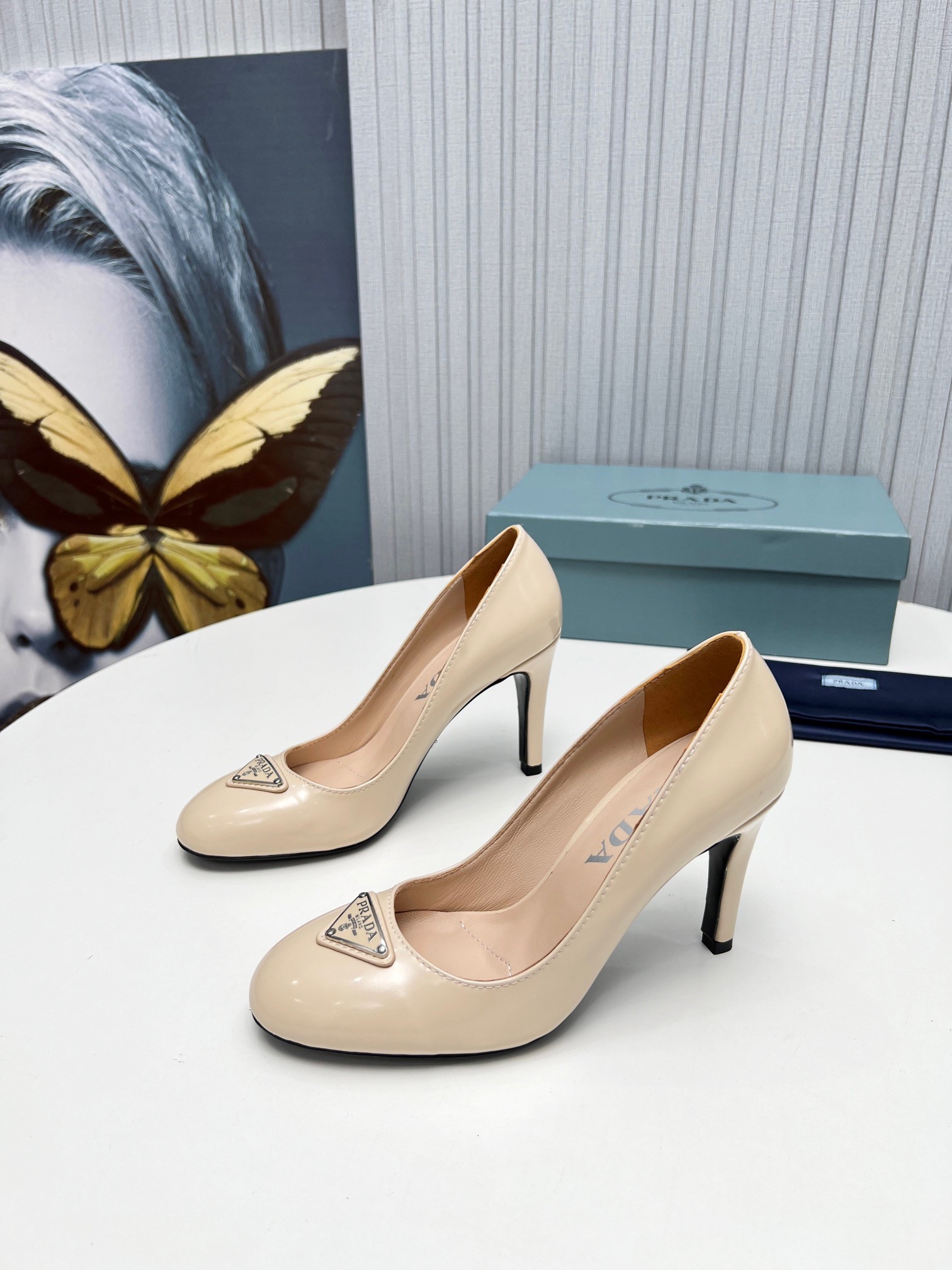 Pra*a pumps 85mm in powder pink patent leather
