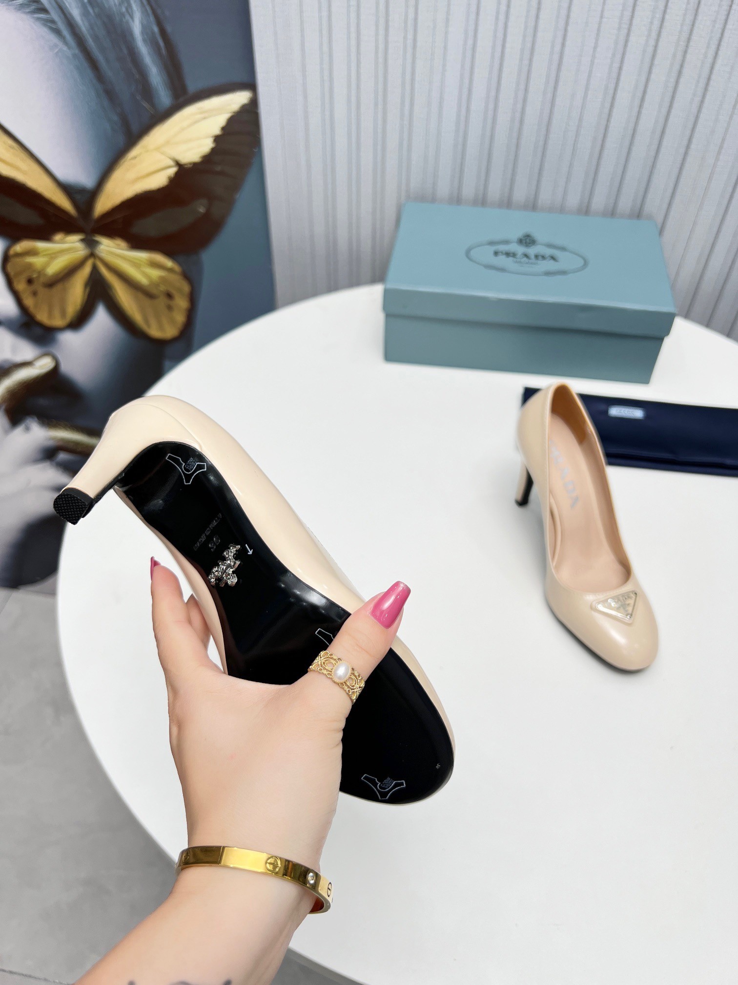 Pra*a pumps 85mm in powder pink patent leather