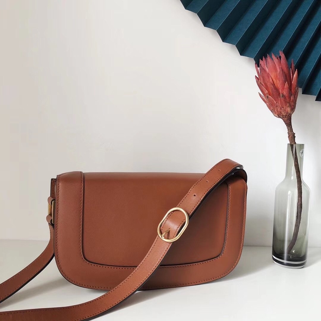 Va1e*ntin0 s*pervee crossbody bag in brown leather