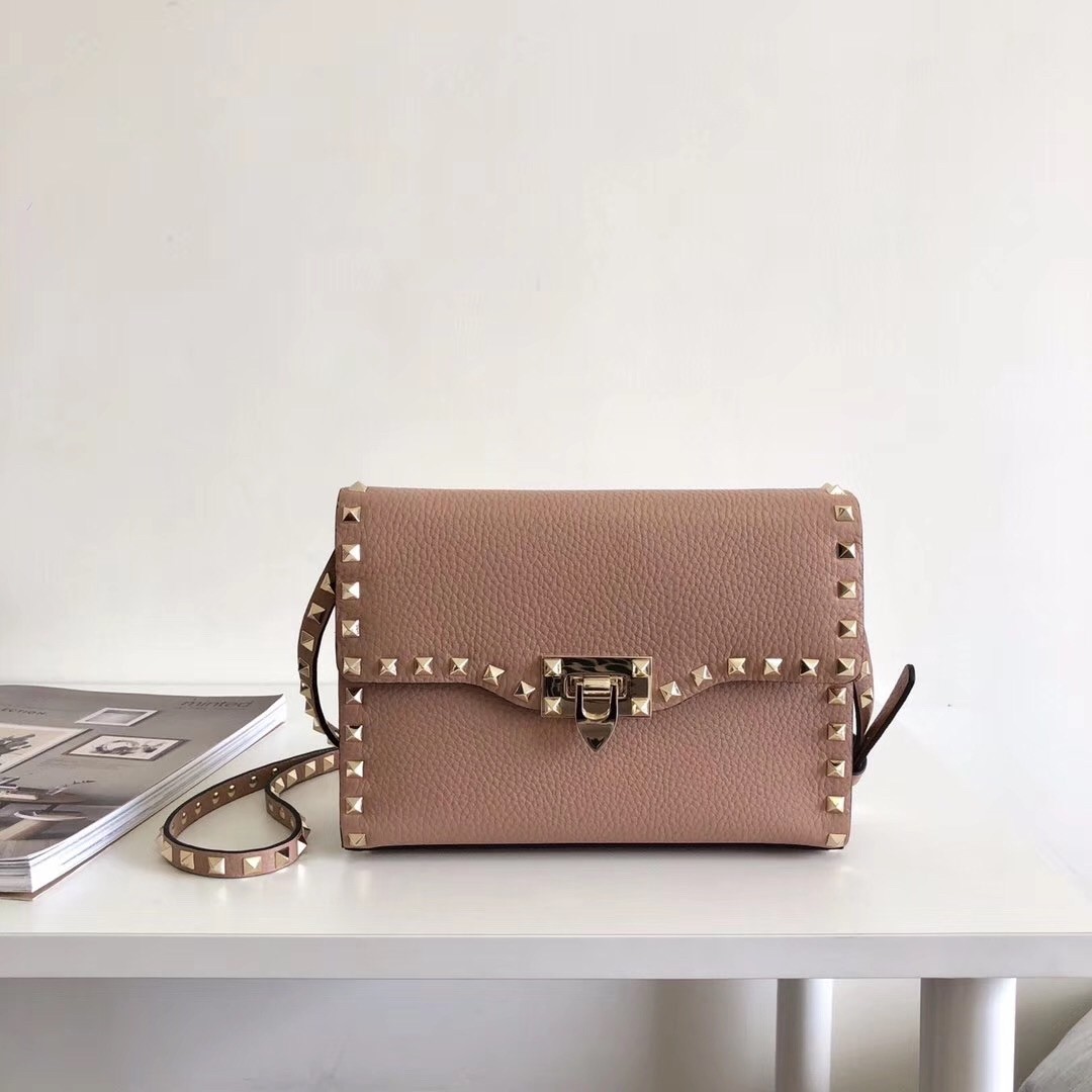 Va1e*ntin0 rockstud small crossbody bag in poudre grained leather