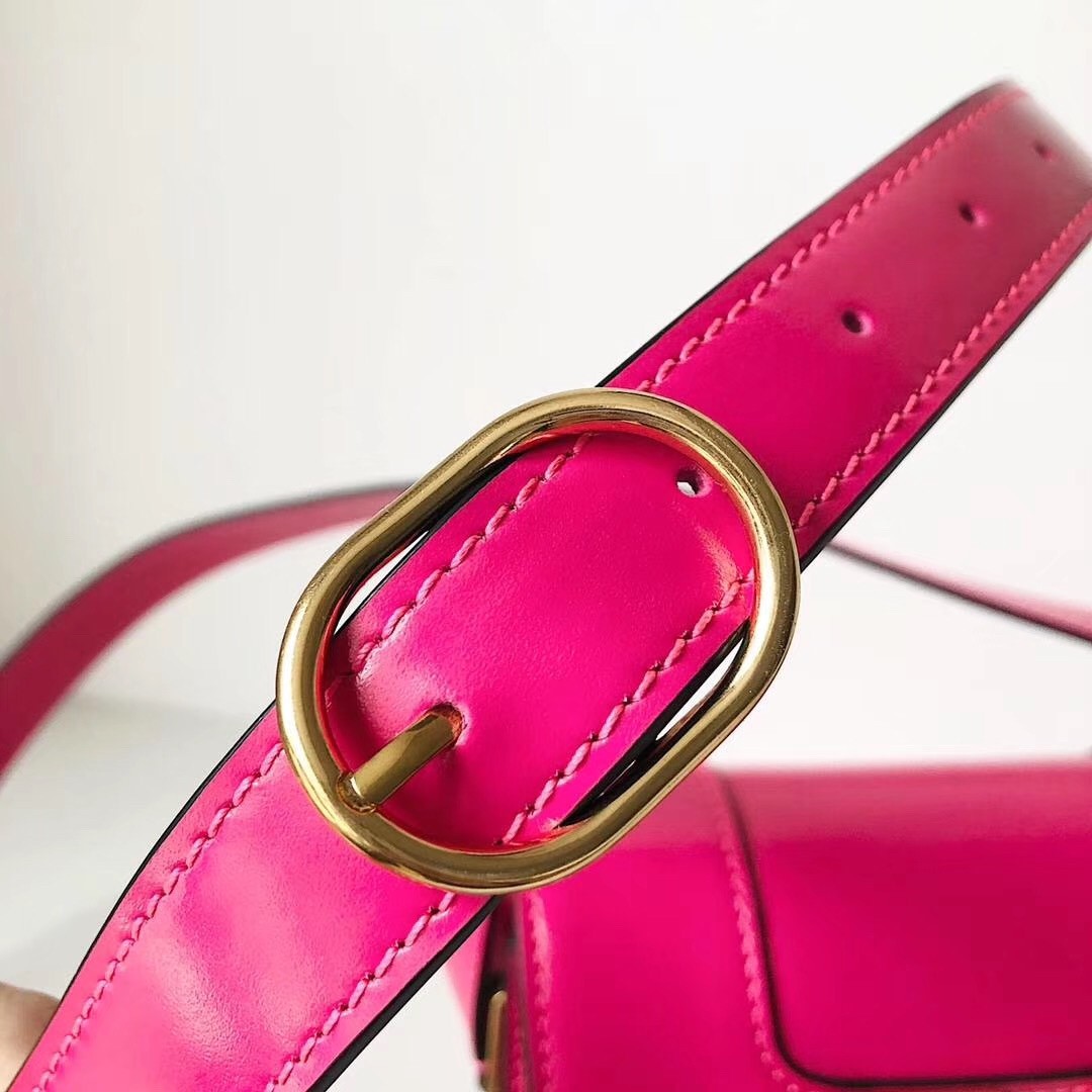 Va1e*ntin0 small s*pervee crossbody bag in azalea leather