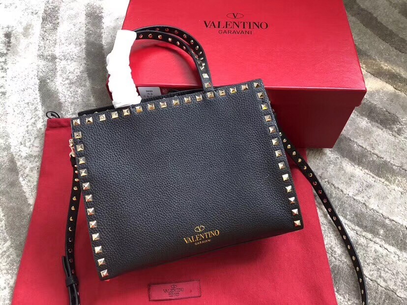 Va1e*ntin0 black small rockstud top handle bag
