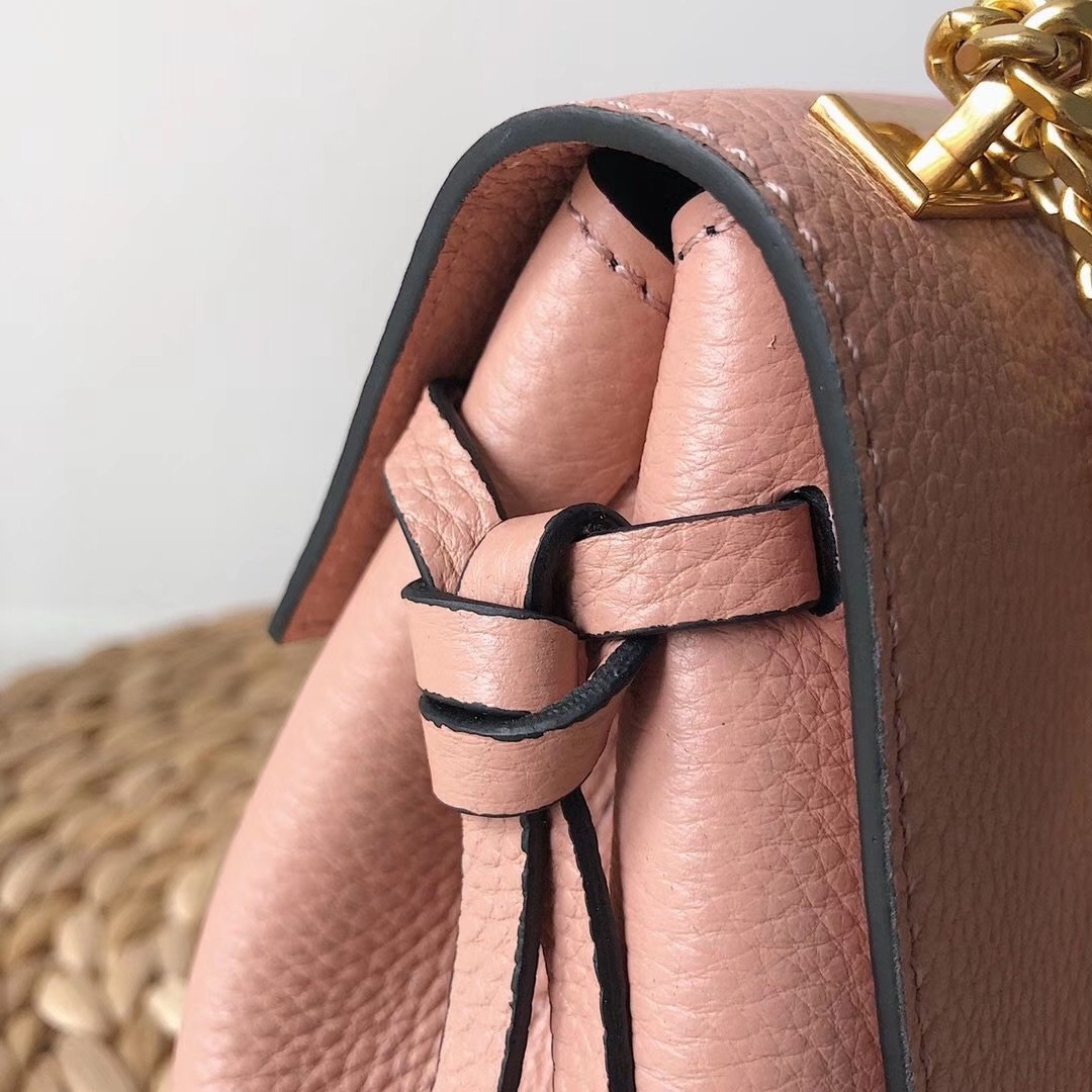 Va1e*ntin0 small vring handbag in pink buffalo leather