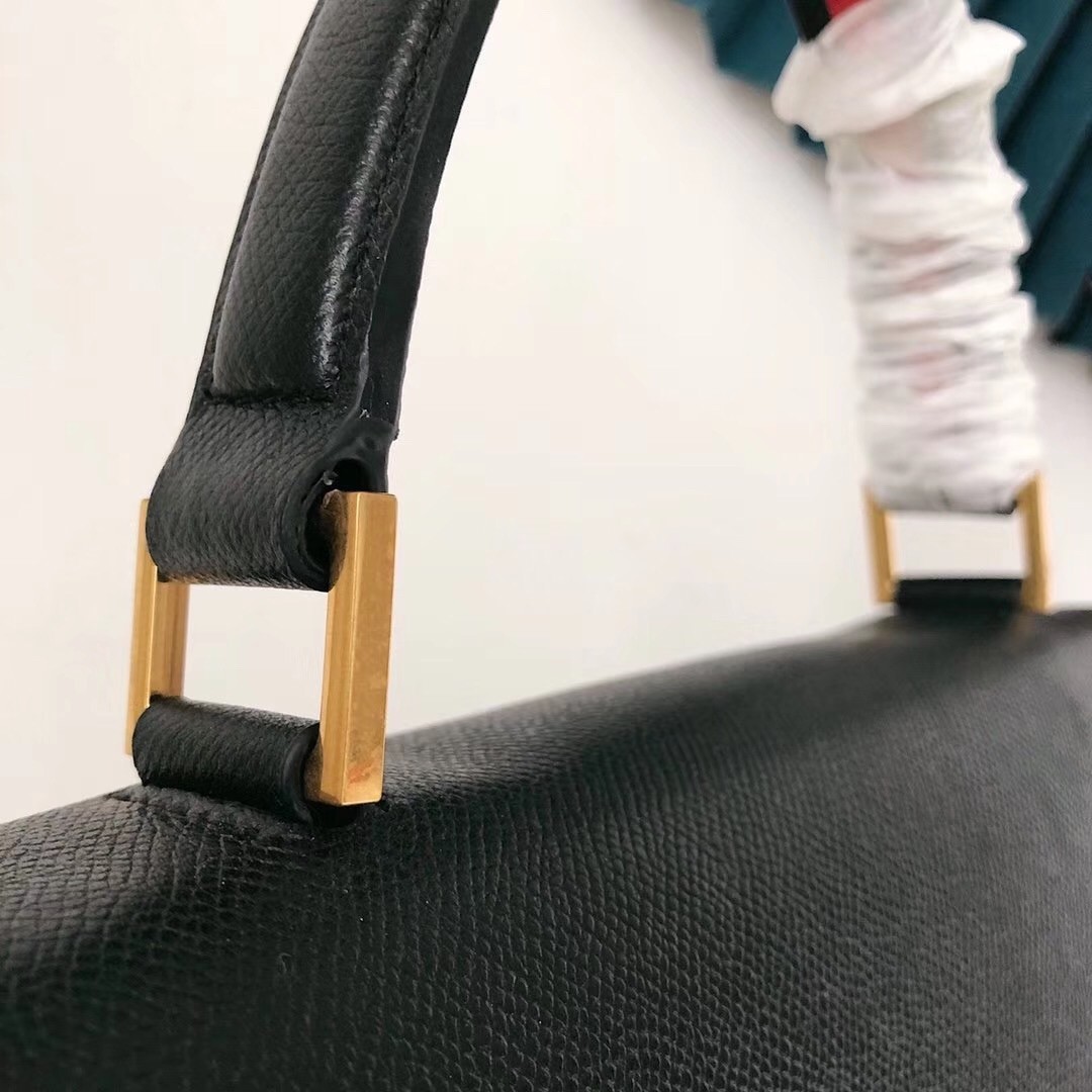 Va1e*ntin0 vsling handbag in black grainy calfskin