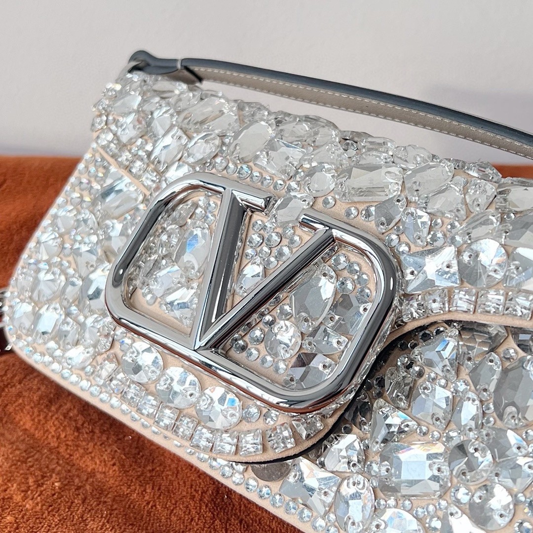 Va1e*ntin0 small loco shoulder bag with silver crystals