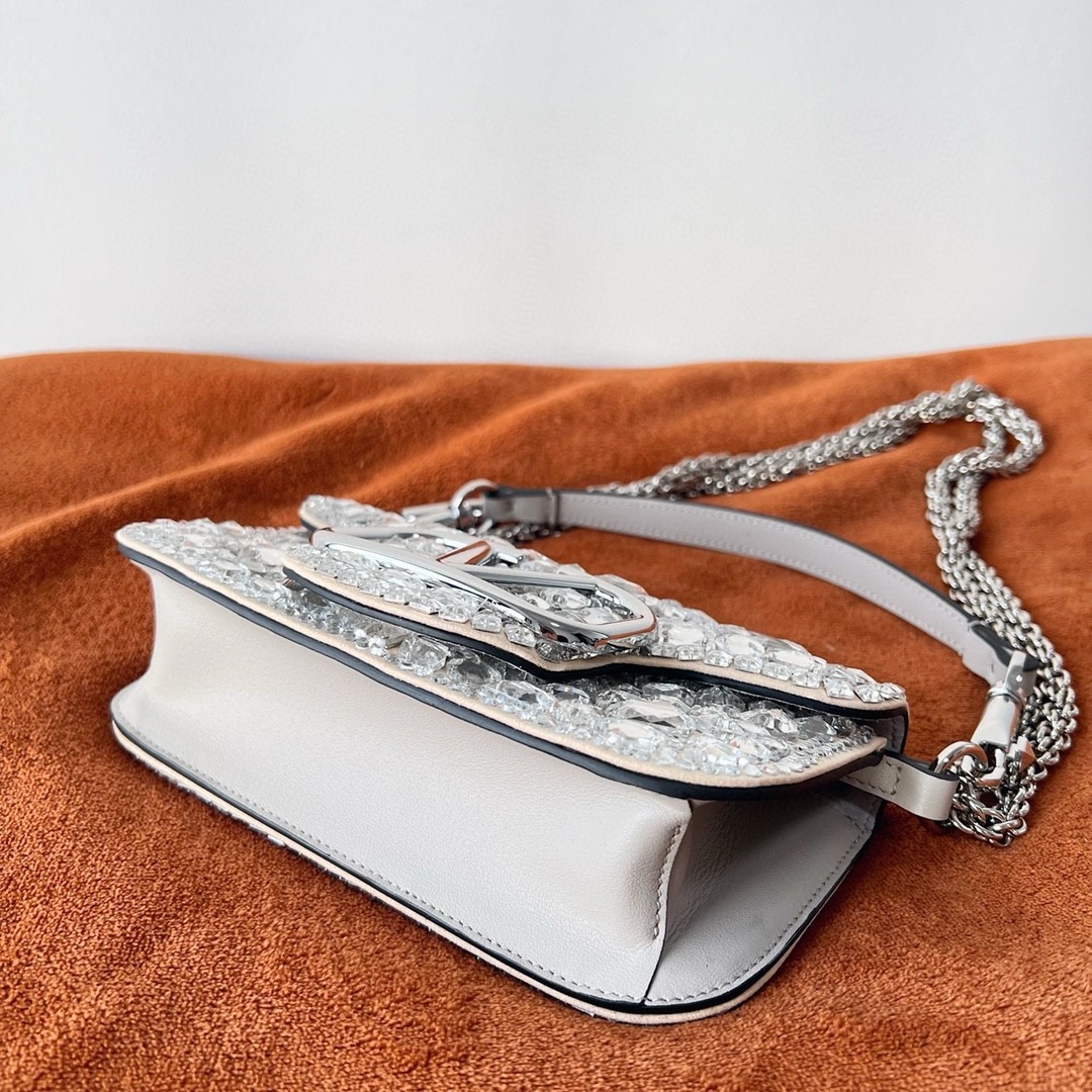 Va1e*ntin0 small loco shoulder bag with silver crystals