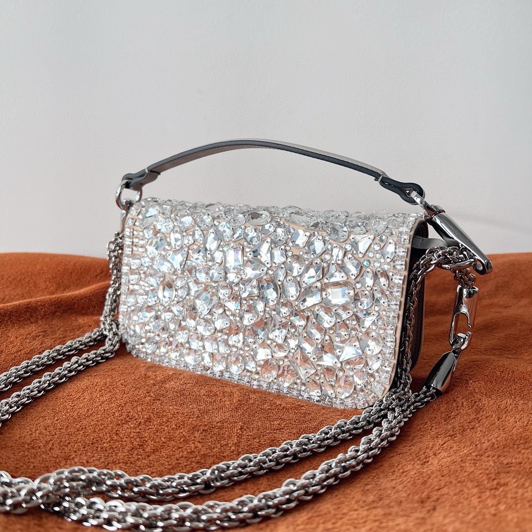 Va1e*ntin0 small loco shoulder bag with silver crystals