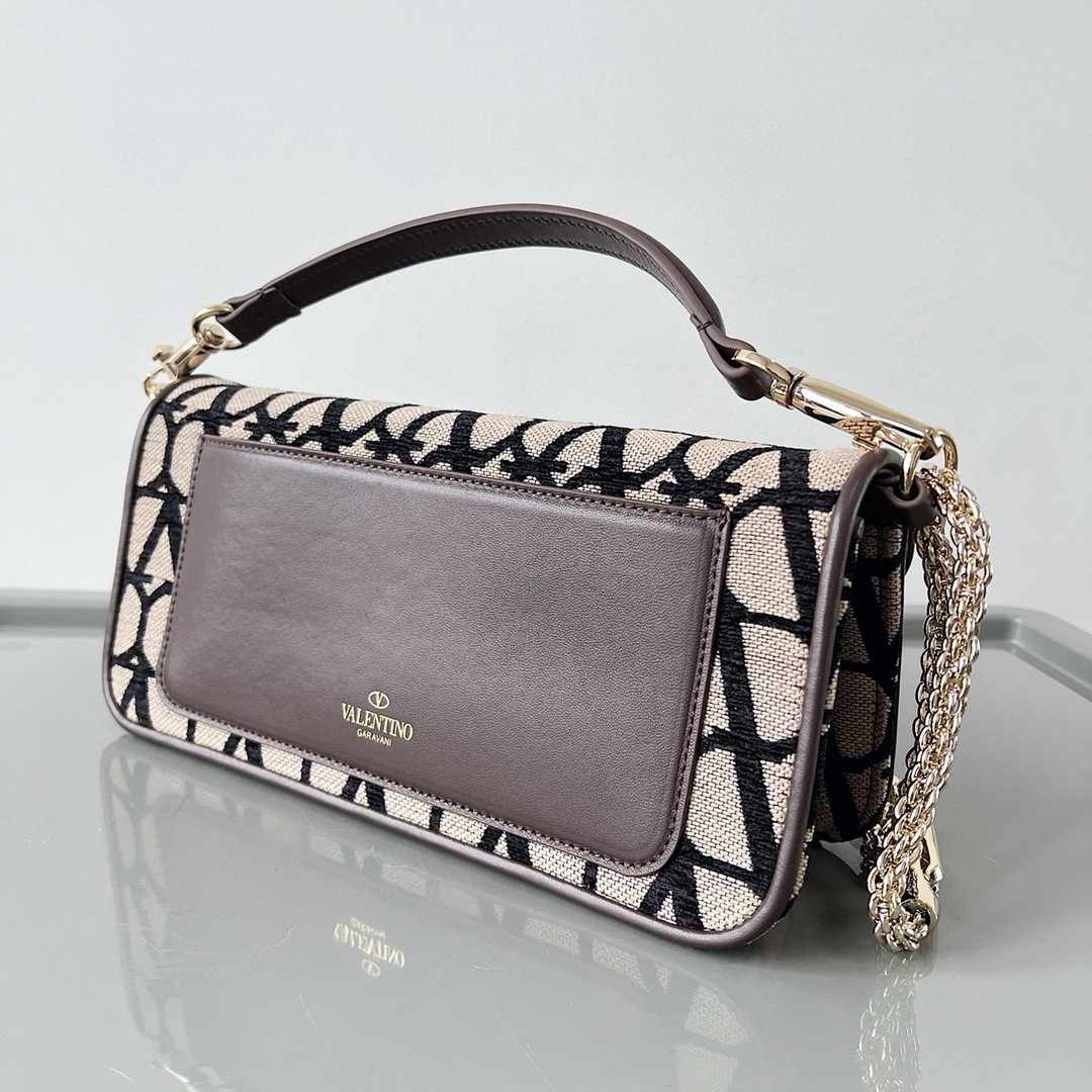 Va1e*ntin0 large loco shoulder bag in black toile iconographe
