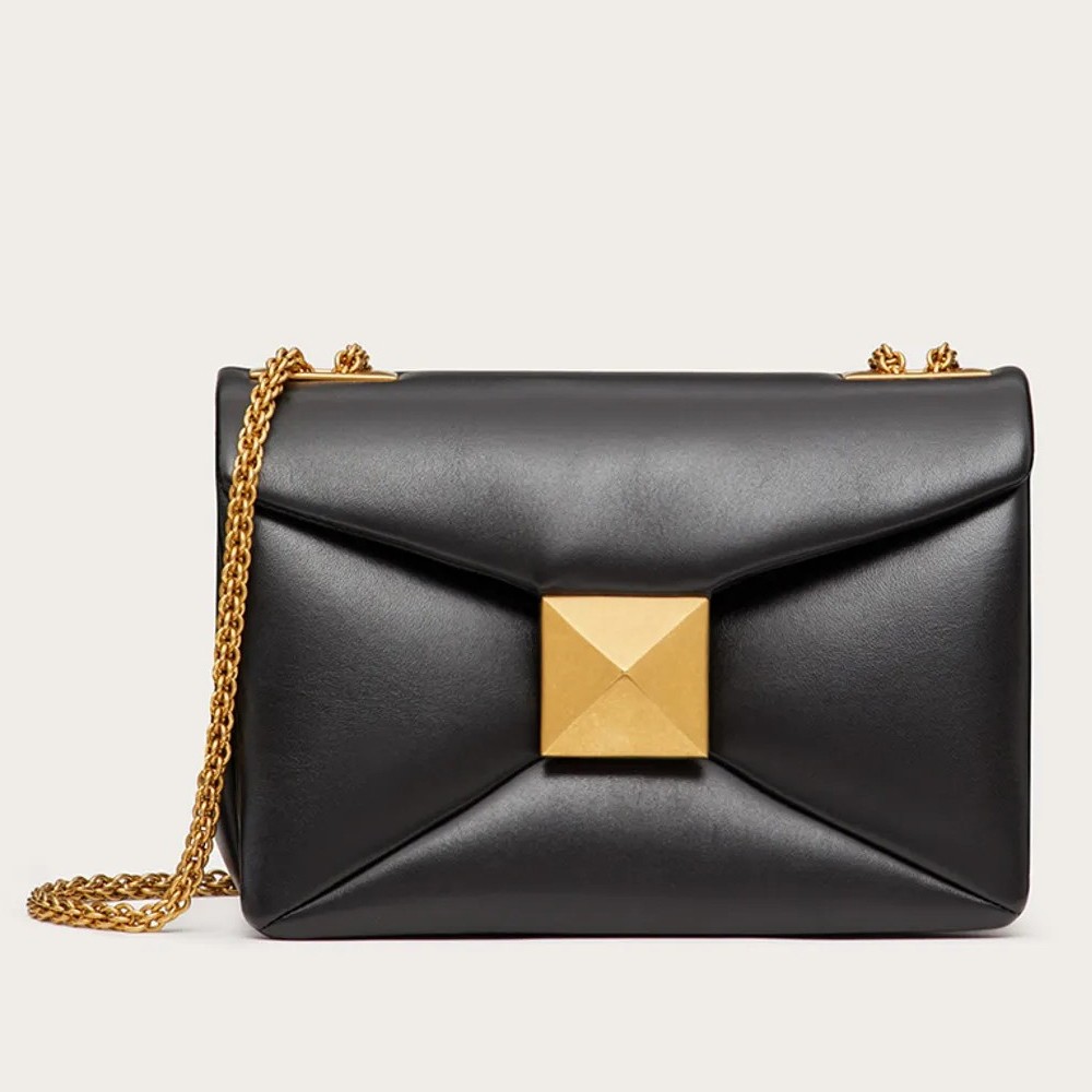Va1e*ntin0 one stud chain bag in black nappa leather