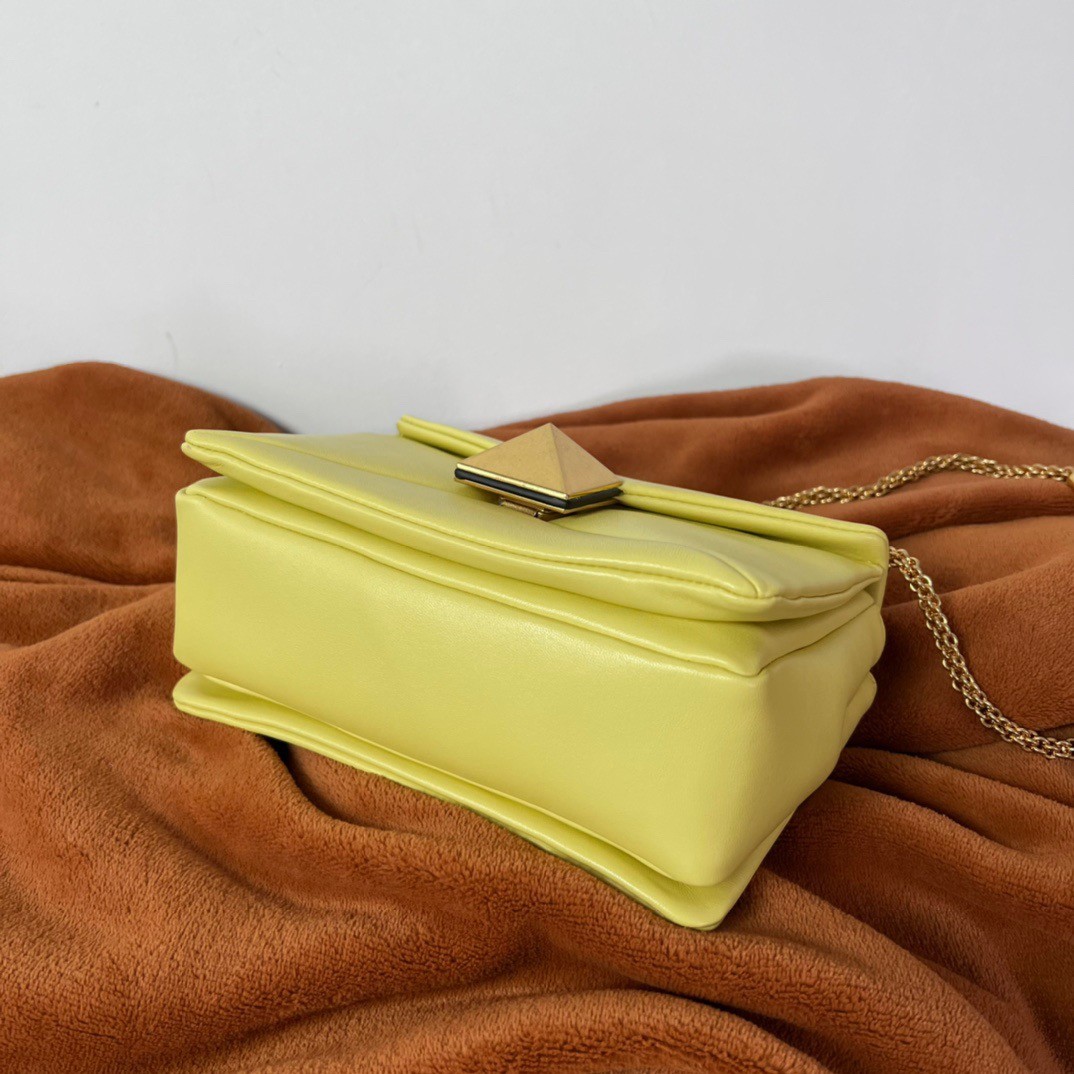 Va1e*ntin0 one stud chain bag in yellow nappa leather