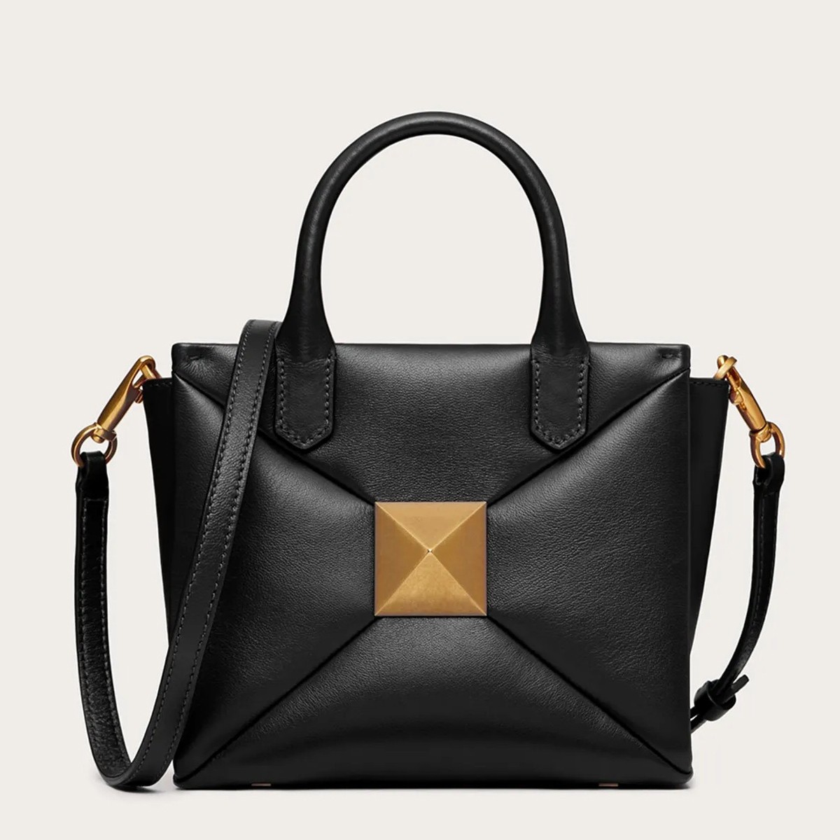Va1e*ntin0 one stud top handle bag in black nappa leather