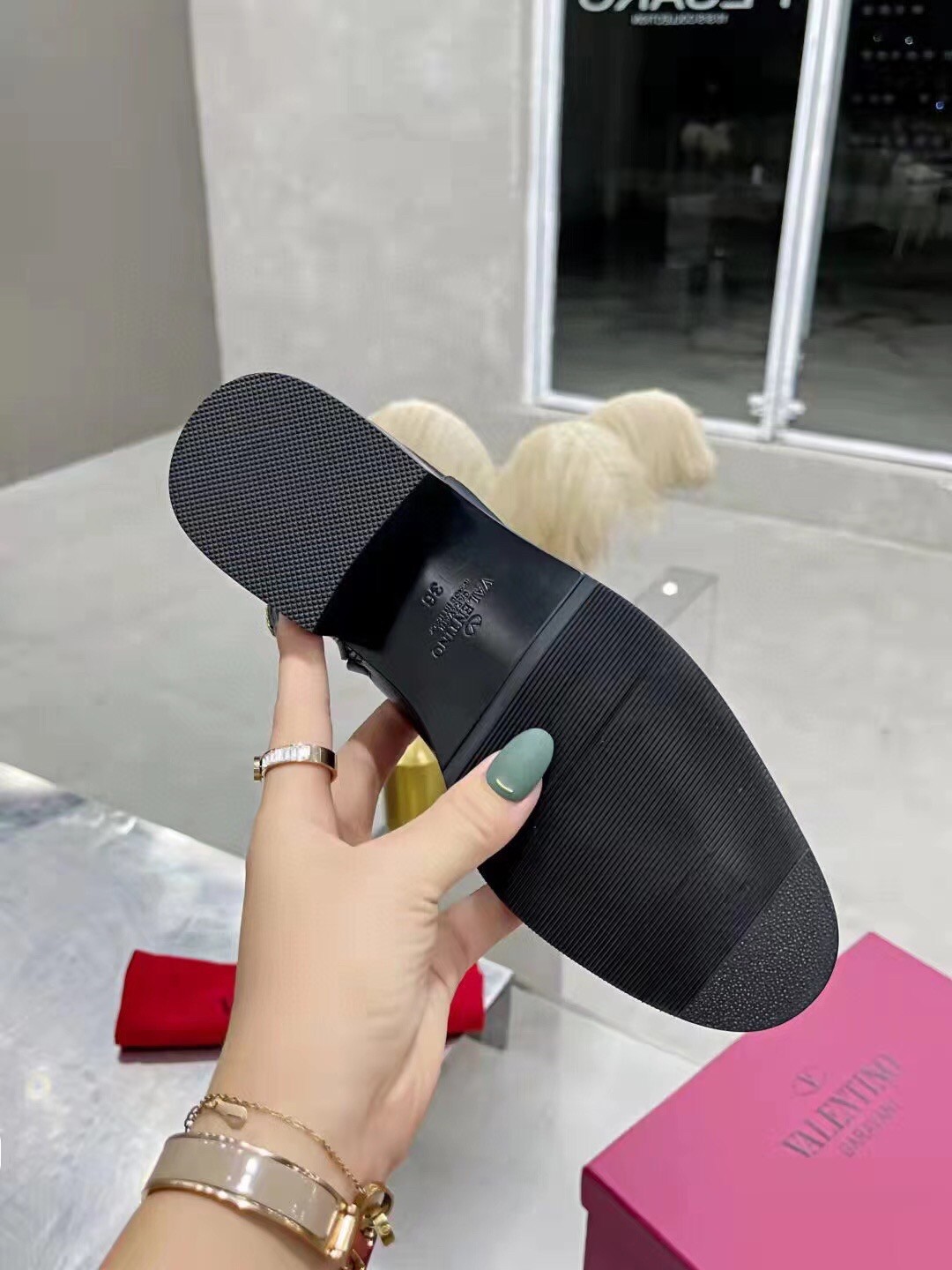 Va1e*ntin0 vlogo signature ankle boots in black leather
