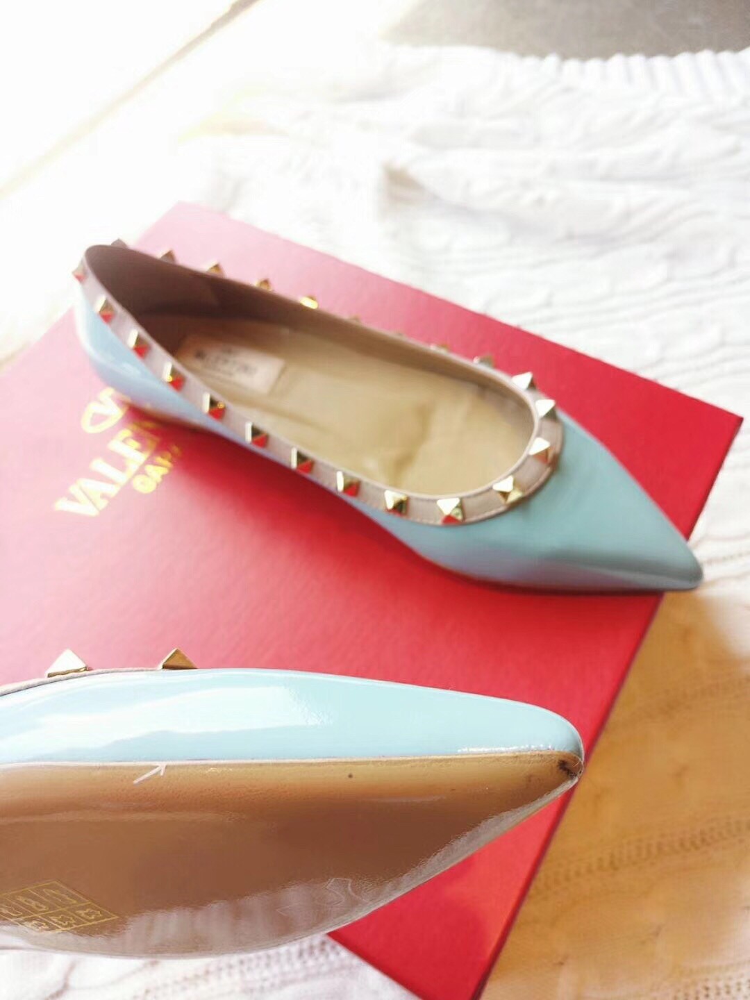 Va1e*ntin0 rockstud ballet flats in light blue patent leather
