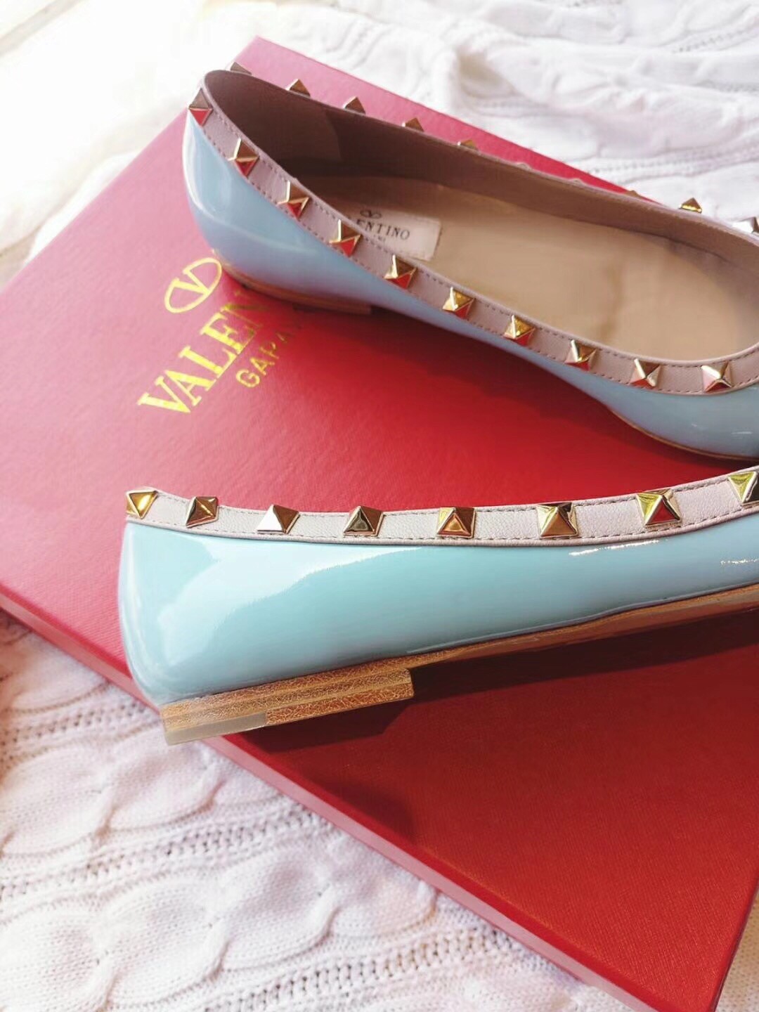Va1e*ntin0 rockstud ballet flats in light blue patent leather