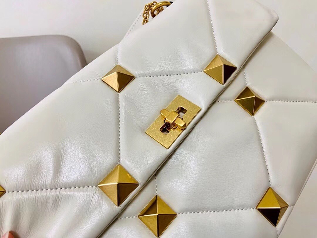 Va1e*ntin0 roman stud chain bag in ivory lambskin
