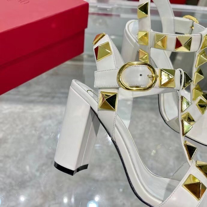 Va1e*ntin0 roman stud sandals 90mm in white calfskin