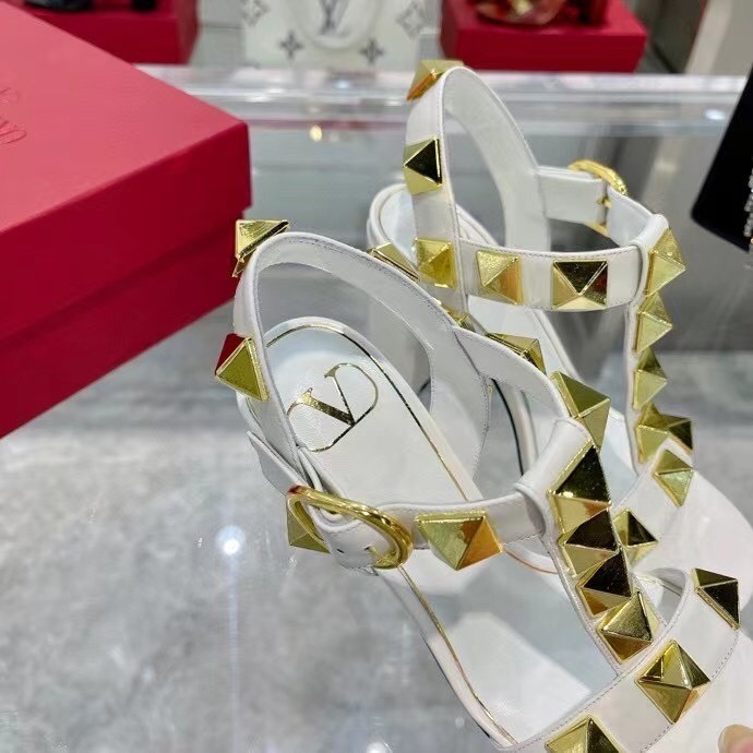 Va1e*ntin0 roman stud sandals 90mm in white calfskin