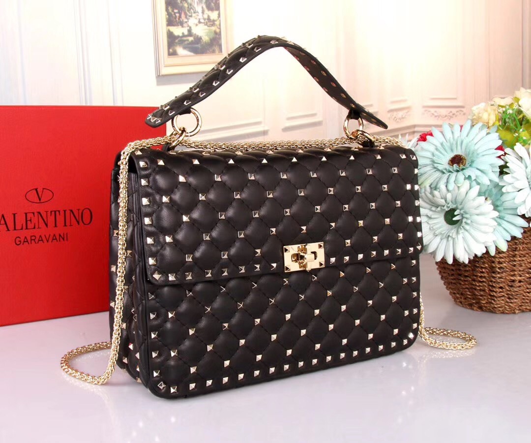 Va1e*ntin0 black large free rockstud spike chain bag