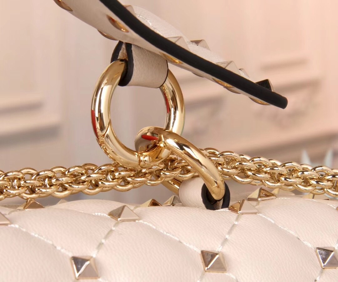 Va1e*ntin0 white large free rockstud spike chain bag