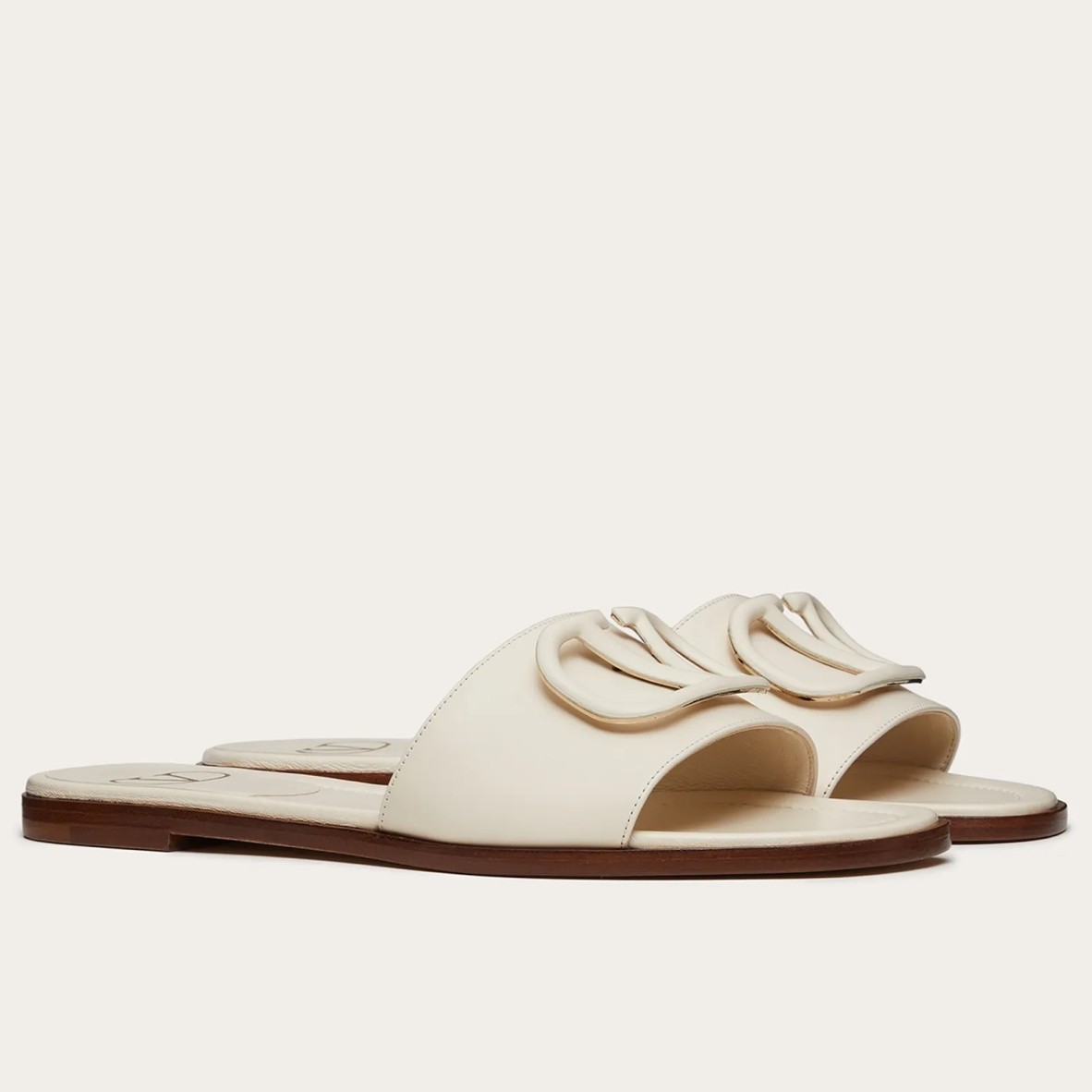 Va1e*ntin0 vlogo signature flat slides in white calfskin