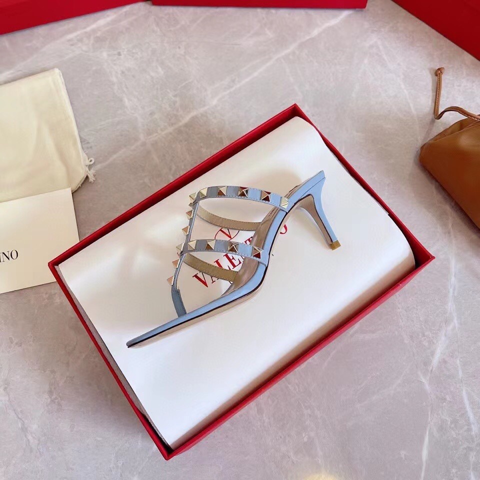 Va1e*ntin0 rockstud flip flop sandals 50mm in blue calfskin