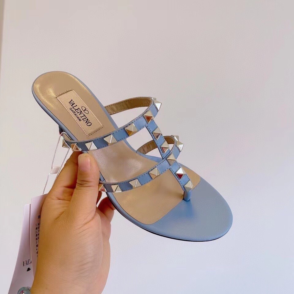 Va1e*ntin0 rockstud flip flop sandals 50mm in blue calfskin