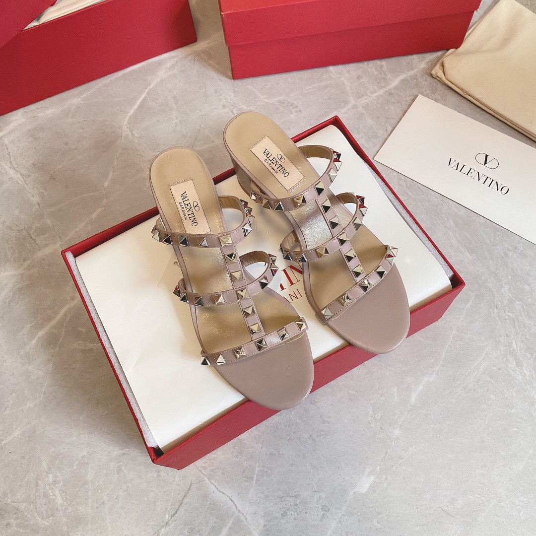 Va1e*ntin0 rockstud slide sandals 60mm in poudre calfskin