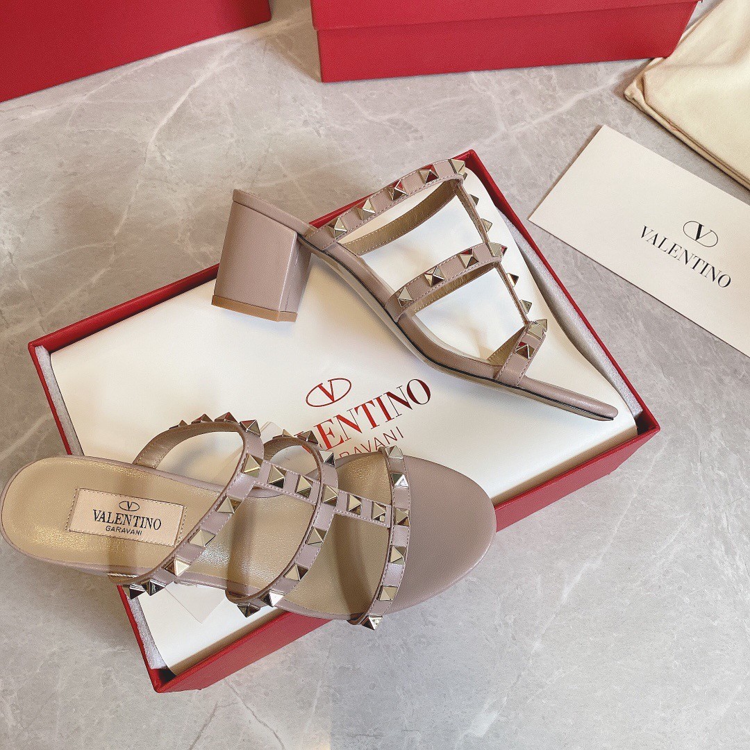 Va1e*ntin0 rockstud slide sandals 60mm in poudre calfskin