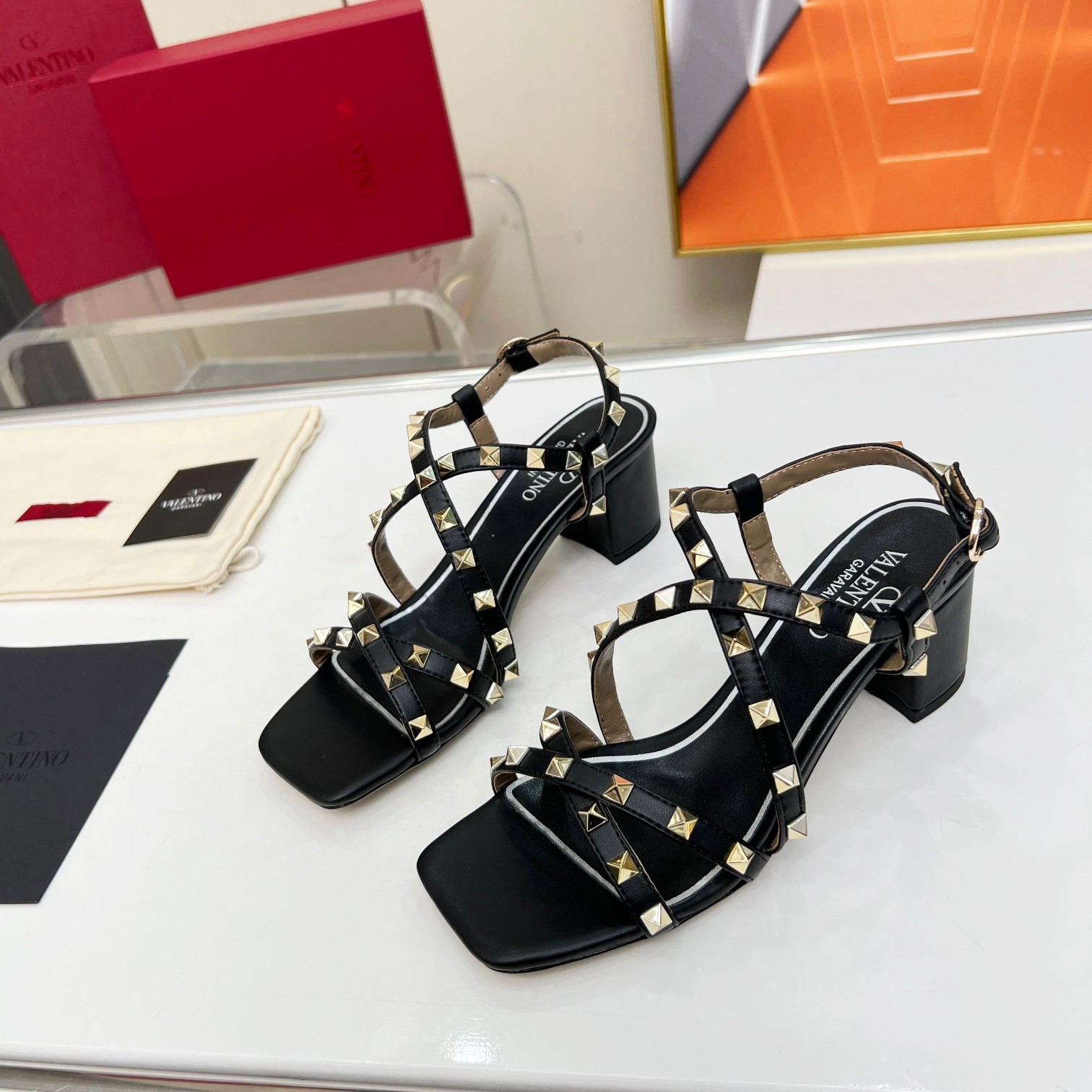 Va1e*ntin0 rockstud sandals 60mm with straps in black leather