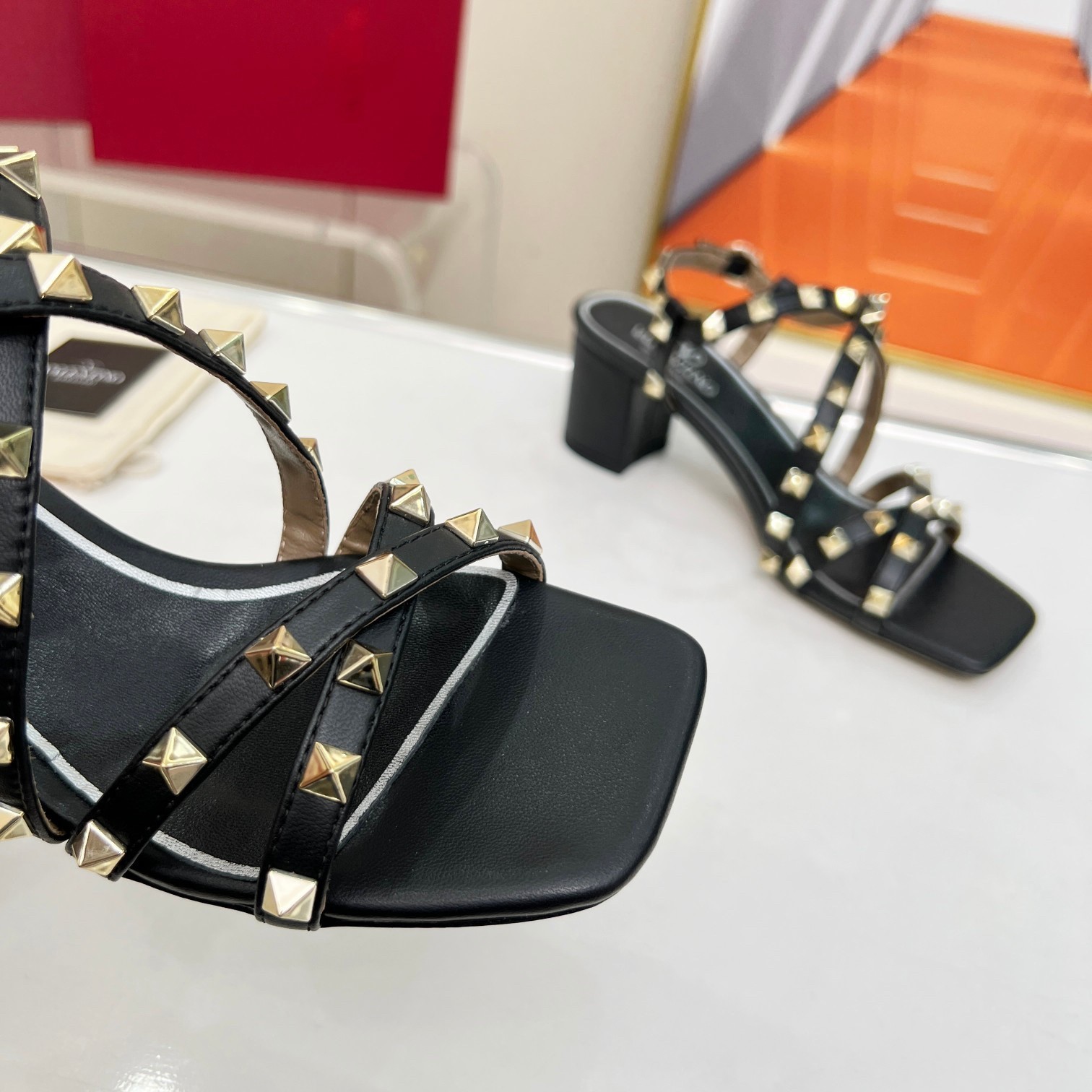 Va1e*ntin0 rockstud sandals 60mm with straps in black leather