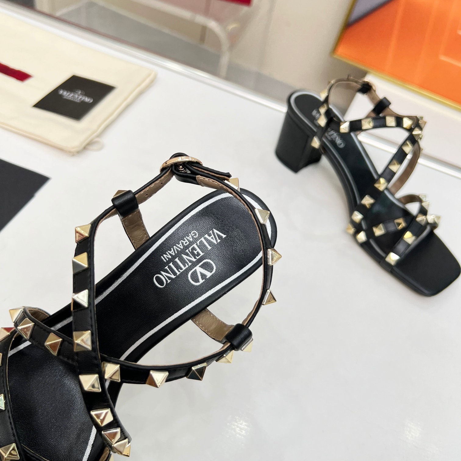Va1e*ntin0 rockstud sandals 60mm with straps in black leather