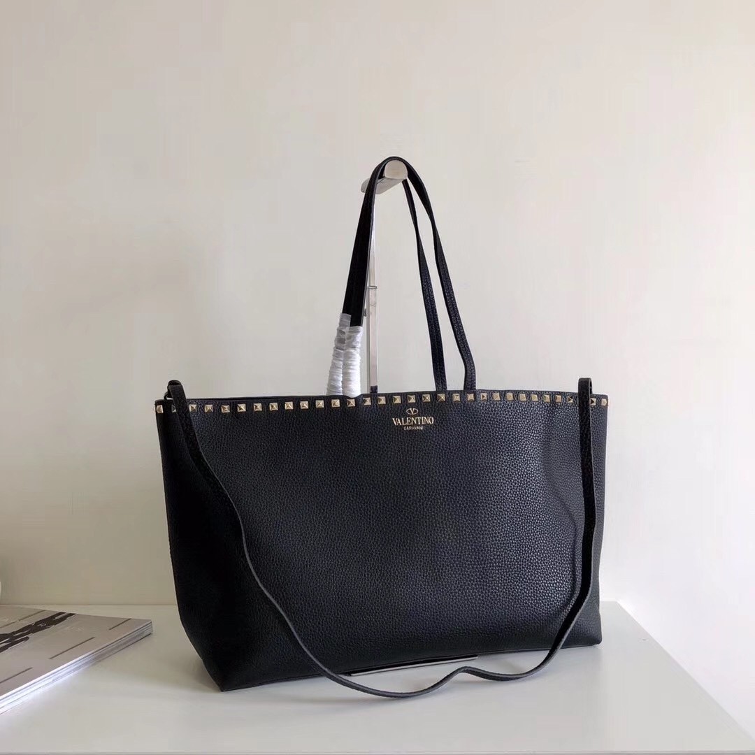Va1e*ntin0 rockstud large shopping bag in black leather