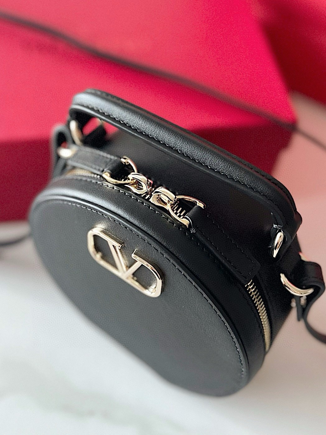 Va1e*ntin0 vlogo signature mini bag in black calfskin