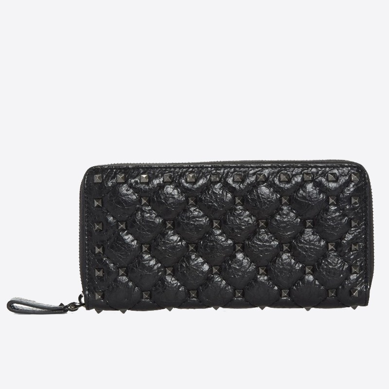Va1e*ntin0 rockstud spike zip wallet in noir lambskin