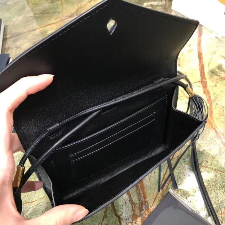 Sa**t Lau*nt black envelope belt bag