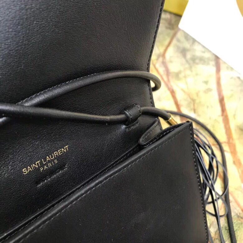 Sa**t Lau*nt black envelope belt bag