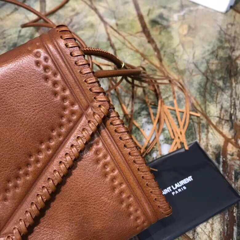 Sa**t Lau*nt brown envelope belt bag