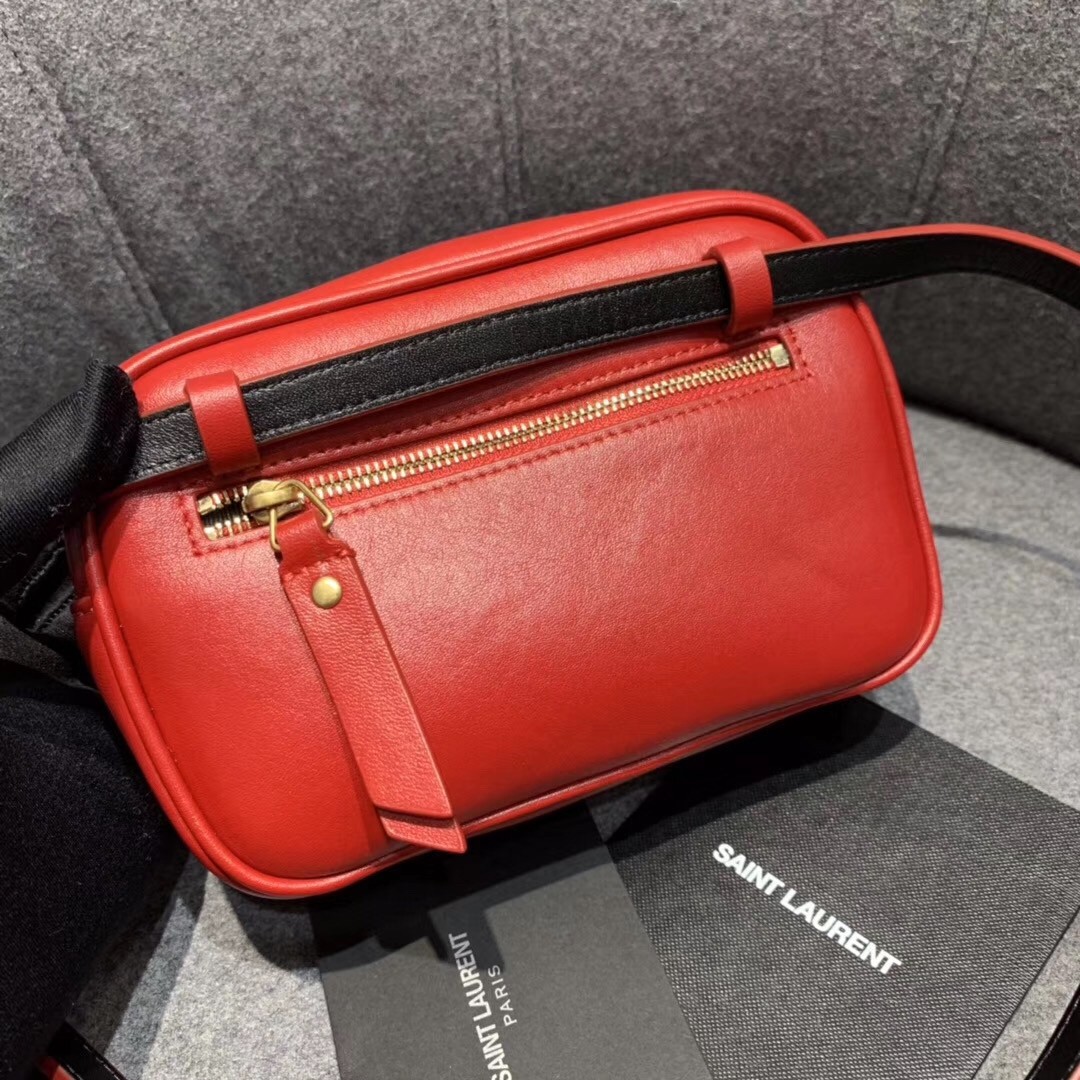 Sa**t Lau*nt lou belt bag in red matelasse leather