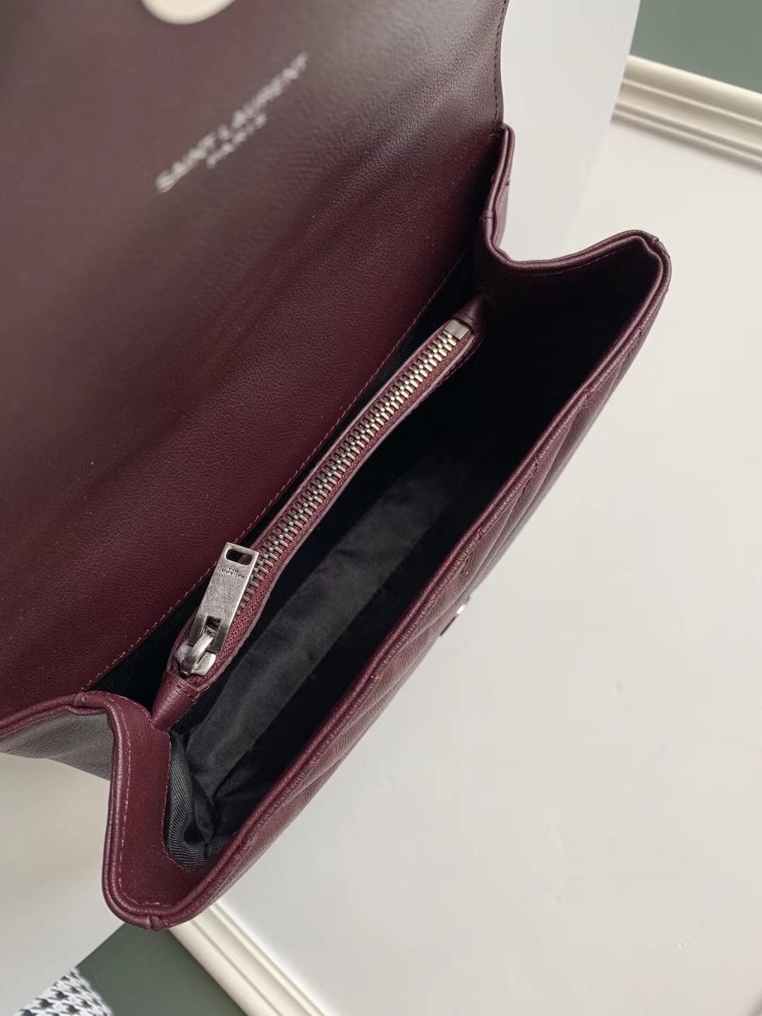 Sa**t Lau*nt college medium bag in burgundy matelasse leather