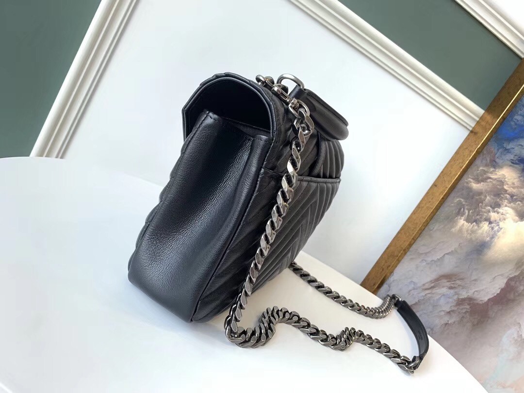 Sa**t Lau*nt college medium bag in black matelasse leather