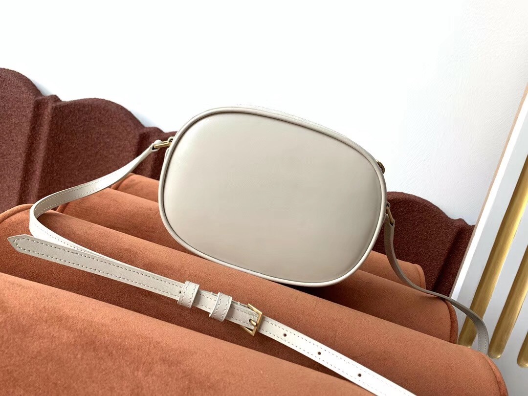 Sa**t Lau*nt le 61 camera bag in white leather