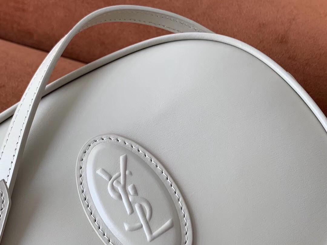 Sa**t Lau*nt le 61 camera bag in white leather