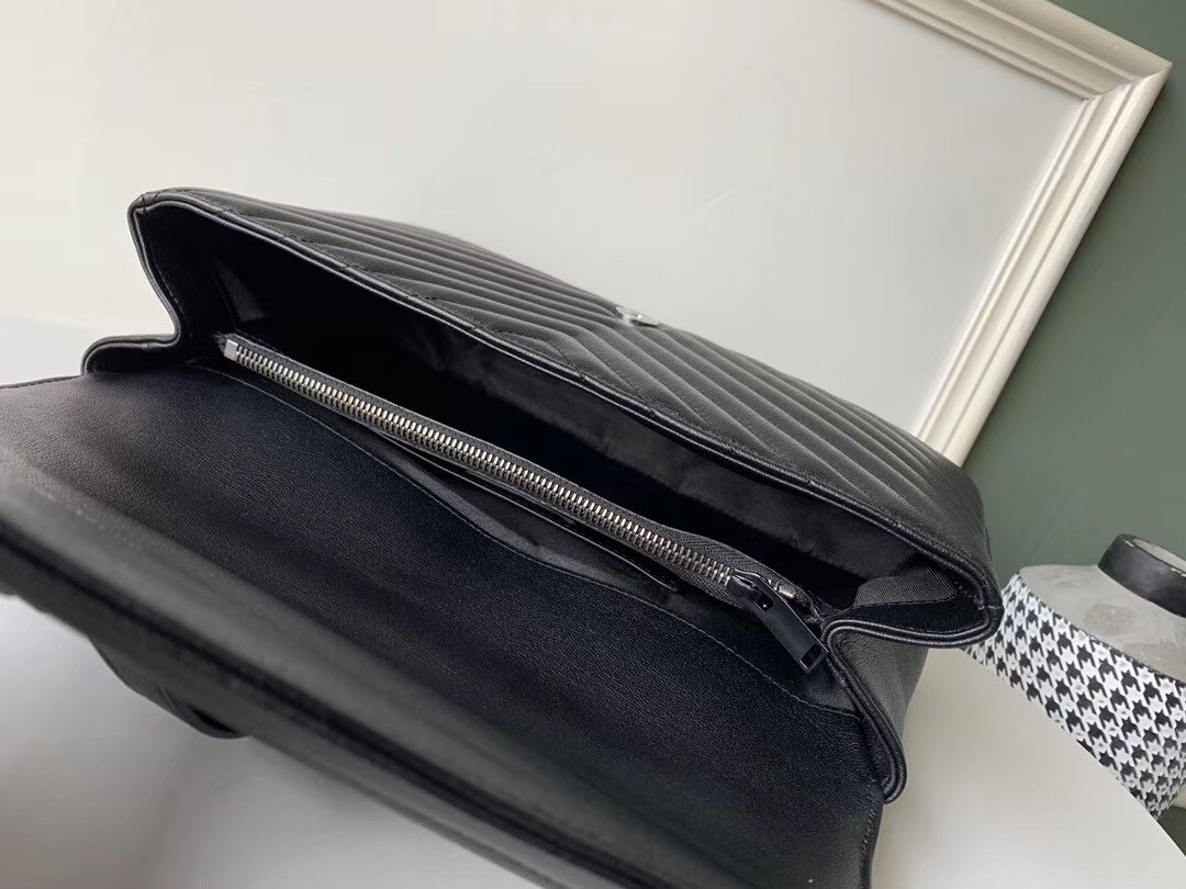 Sa**t Lau*nt college large all black matelasse leather bag