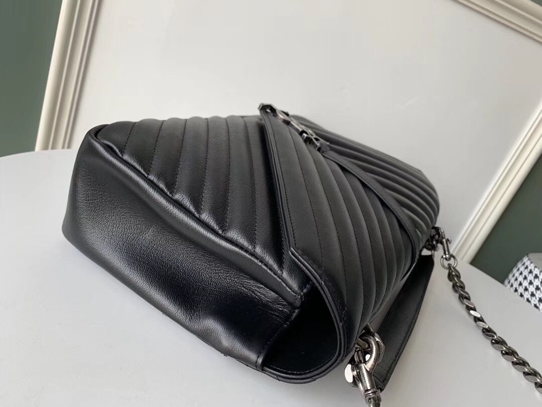 Sa**t Lau*nt college large bag in black matelasse leather