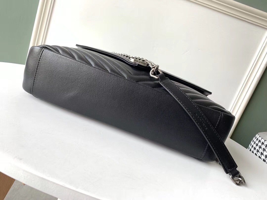 Sa**t Lau*nt college large bag in black matelasse leather