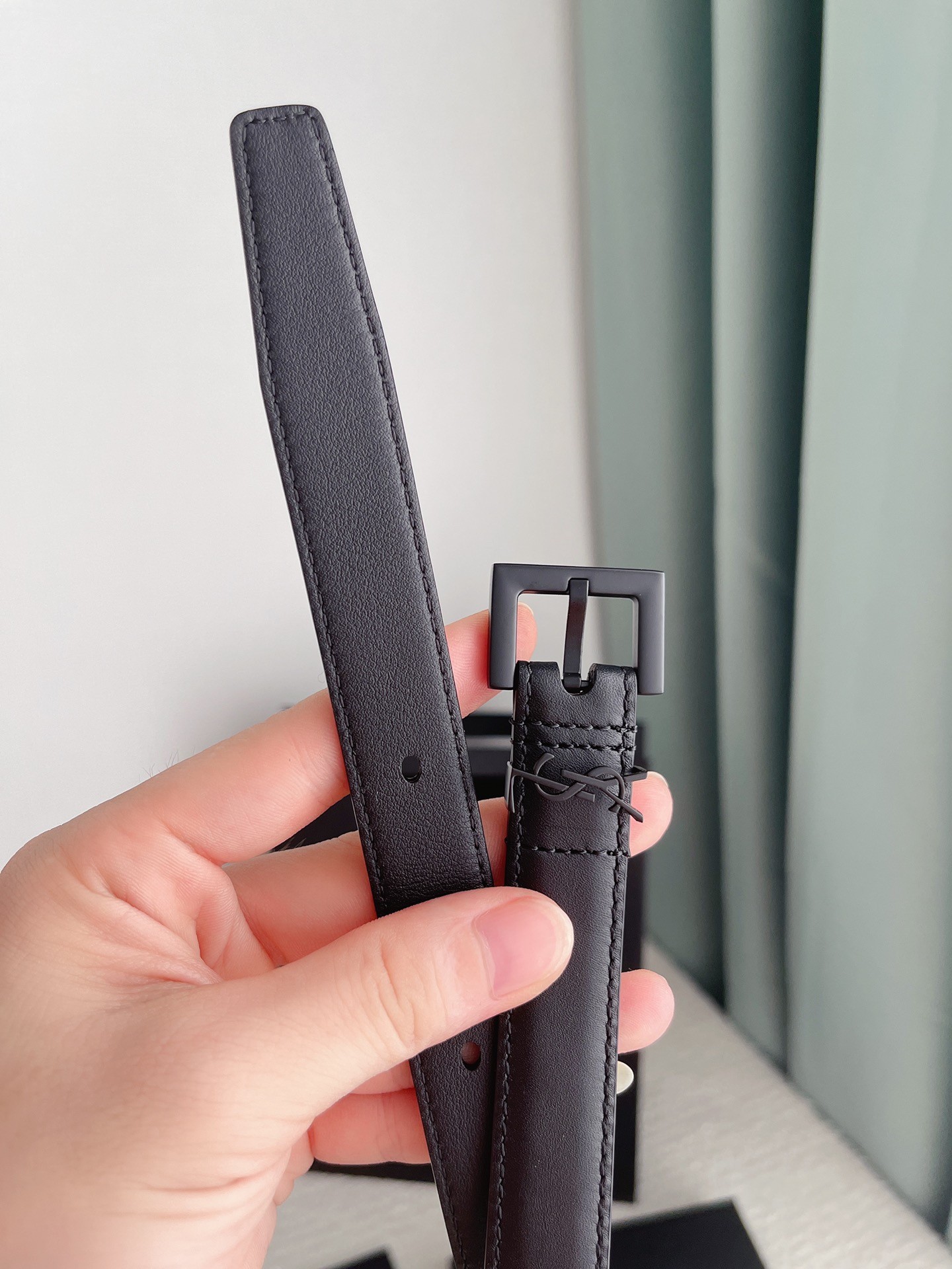 Sa**t Lau*nt cassandre square buckle belt 20mm in all black leather